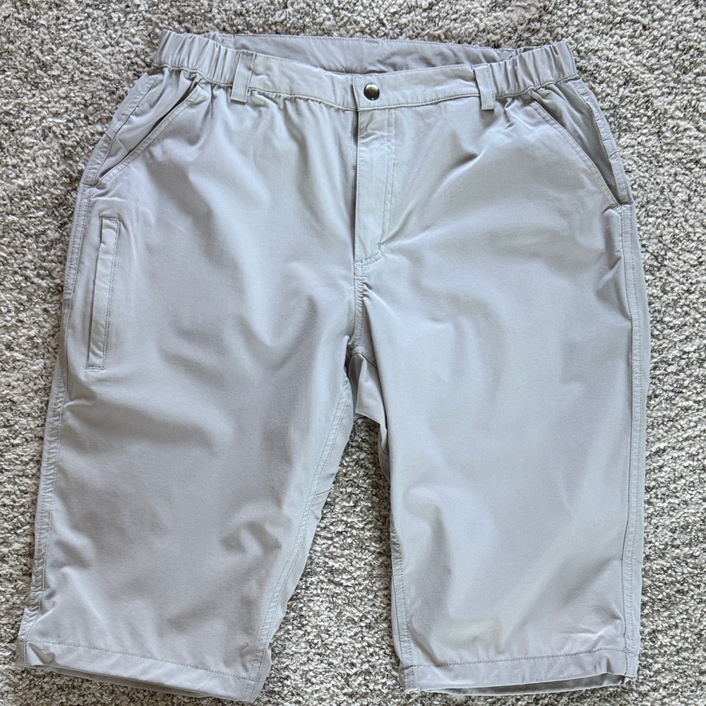 Baleaf Light Gray Athletic Shorts with Elastic Waist
